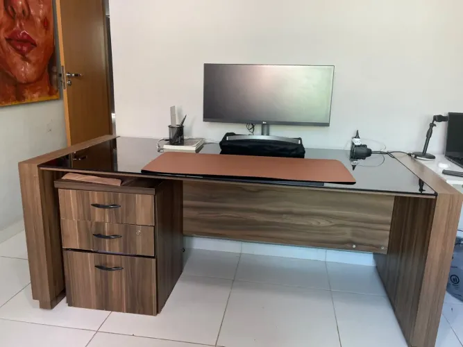 MESA DE ESCRITÓRIO DIRETOR 