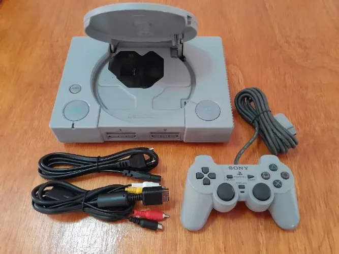 Playstation 1 Fat + Xstation ODE + Controle e jogos