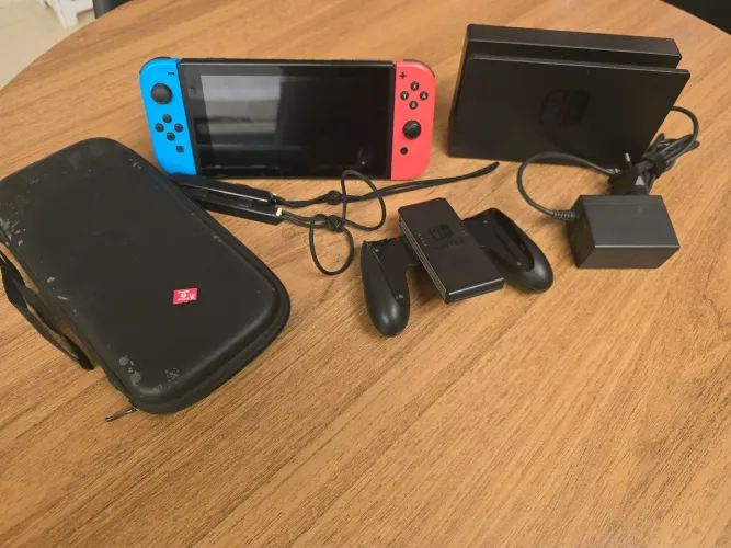 Nintendo Switch V1 completo com Dock + SD Sandisk 128GB original