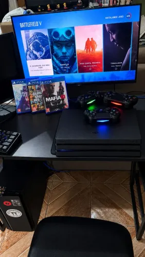 PS4 Pro + 3 Controles + 3 Jogos - Completo