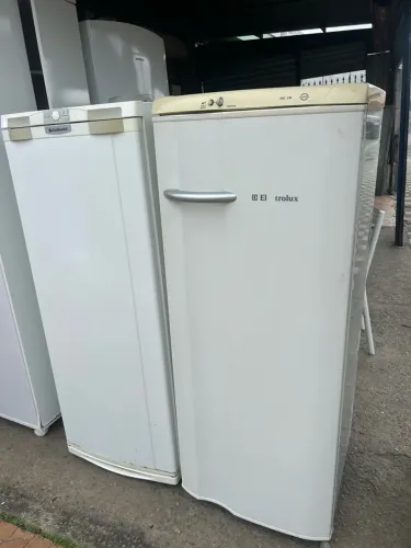 GELADEIRAS 110 e 220 volts