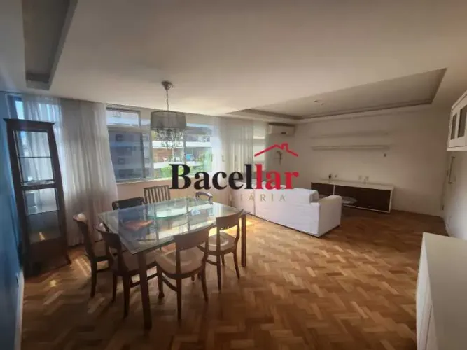Apartamento : Padrão / Residencial / Tijuca