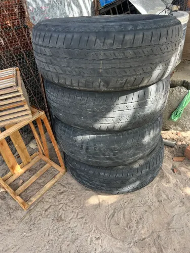 Pneus Camioneta Aro 18 Bridgestone