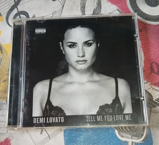 CD DEMI LOVATO TELL ME YOU LOVE ME