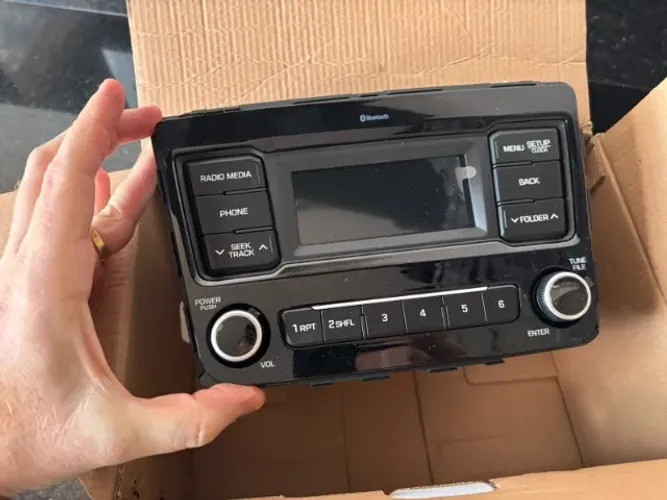 Rádio Bluetooth Hyundai 2021 - Sem Uso
