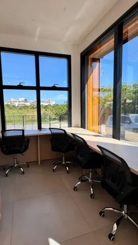 Sala comercial toda mobiliada nova - Rio Tavares