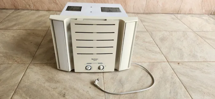 Ar condicionado Springer Midea 10000 btus em bom estado.