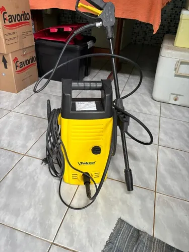 Lavadora Alta Pressão 1400w Rodas Alça Longa + Kit Hlx Tekna