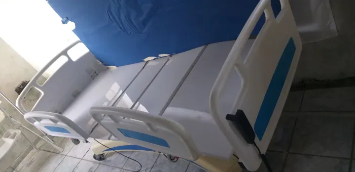 CAMA HOSPITALAR MOTORIZADA MARCA