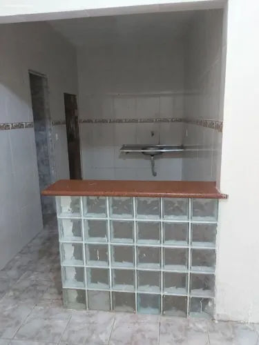 Casa para Locação em Fortaleza, Sapiranga-Coité, 1 dormitório, 1 banheiro, 1 vaga