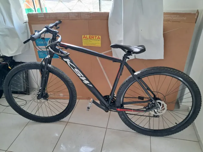 Vendo bicicleta aro 29 ja vai com cadeado