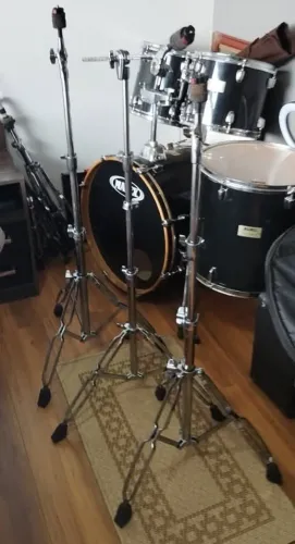Estante Reta TAMA Road Pro HC72WN