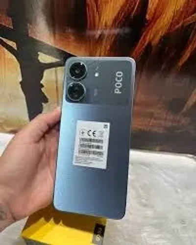Celular Xiaomi Poco C65 6 GB RAM 128 GB Novo 