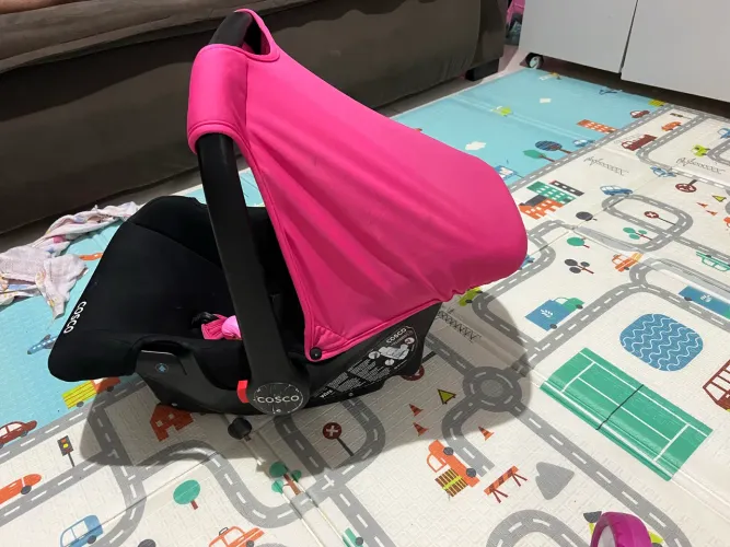 Vendo bebê conforto 