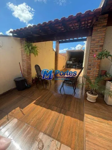 Casa à venda, Caetano 2, 2 quartos, 1 tipo apartamento, sala e cozinha, 2 vagas, energia s