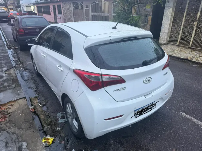 Hyundai HB20 Premium 1.6 Flex 16V Mec. 2014