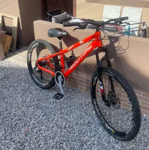 Vendo ou troco por celular bike south aro 26