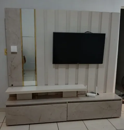 Estante Home com espelho e gavetas 