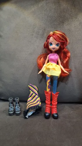 Sunset shimmer equestria girls