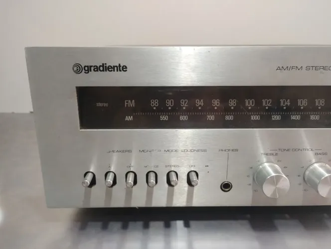 RECEIVER GRADIENTE MODELO 900
