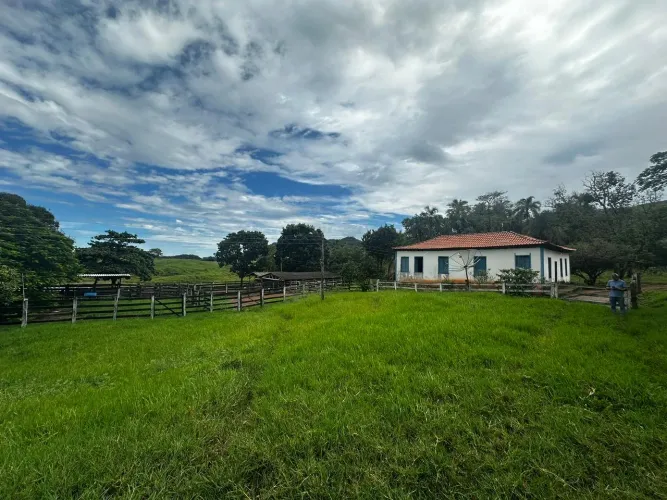 Fazenda em piracanjuba 