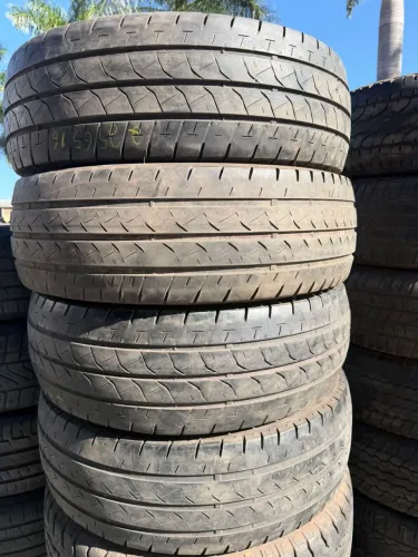 Pneus 225/65/16 marca Bridgestone de carga