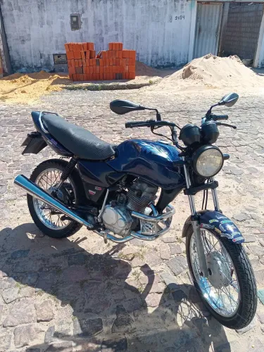 125 TITAN KS ES 2003 Para vender logo 