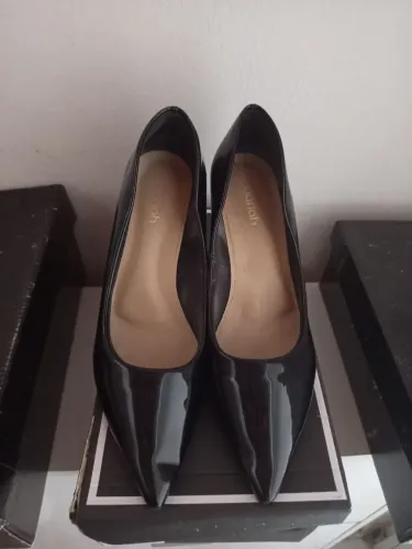 Sapato scarpin preto feminino