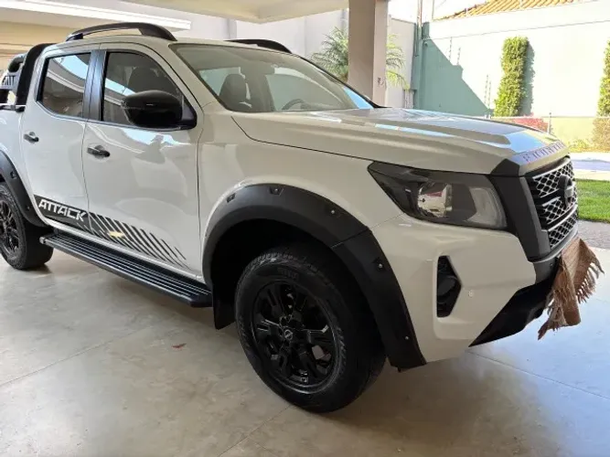 Nissan Frontier Attac.cd 4X4 2.3 Bi-TB Die. AUT 2025