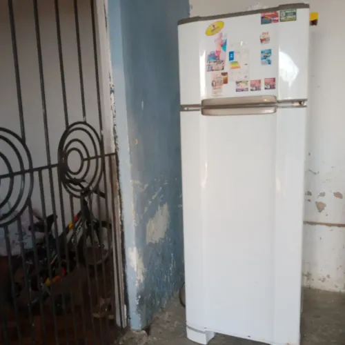 Vendo geladeira Esmaltec