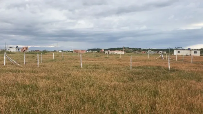 Terreno 200m2 Caminho de Búzios