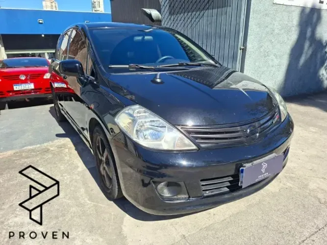 Nissan Tiida SL 1.8/1.8 Flex 16V Aut. 2012