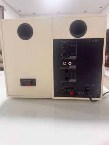 Monitores de Áudio Edifier MR4