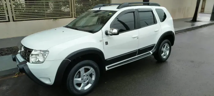 Renault Duster Dynamique 2.0 Hi-flex 16V Aut. 2014