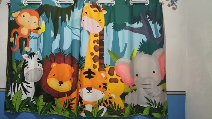 Cortina infantil safari