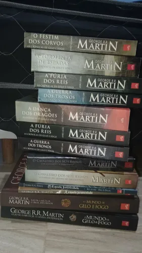 As crônicas de Gelo e Fogo/Game of Thrones