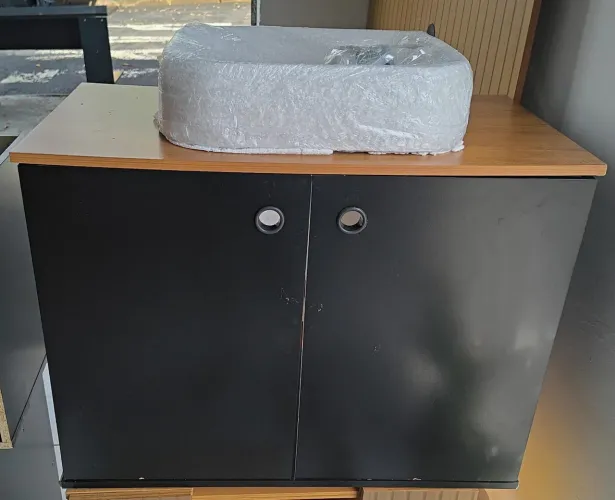 Gabinete com cuba