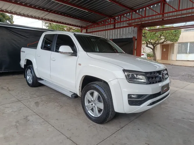 Volkswagen Amarok High.cd 2.0 16V TDI 4X4 Dies. AUT 2017