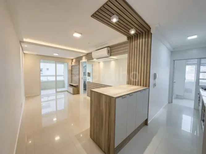 Imóvel para venda tem 70 metros quadrados com 2 quartos em Abraão - Florianópolis - SC