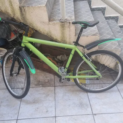 BIKE ARO 24 USADA - QUADRO DE ALUMÍNIO