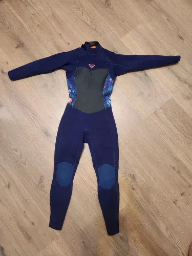 Roupa de Neoprene Infantil Roxy 8G - Excelente Estado
