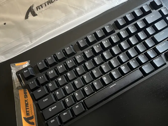 TECLADO GAMER MAGNÉTICO ATTACK SHARK