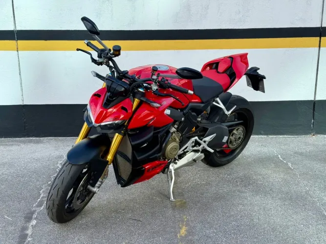 Ducati Streetfighter V4 - Ano 2023 - IMPECÁVEL 