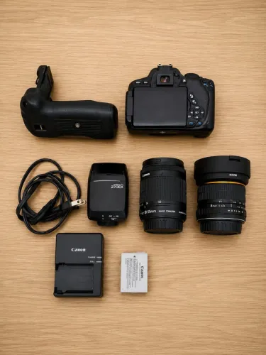 CÂMERA CANON (KIT SEMINOVO)