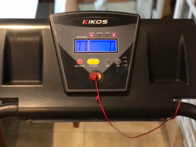 Título: Esteira Ergométrica Kikos E500i Dobrável 127v Funciona Perfeitamente