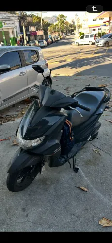 Yamaha fluo - 18.000 km (único dono)