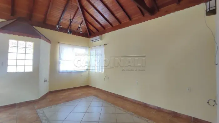 Casa à venda no centro de Ibaté