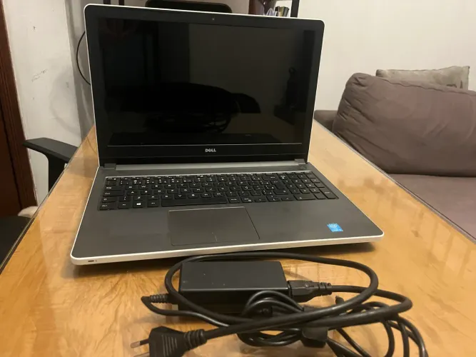 NOTEBOOk DELL INSPIRON I3