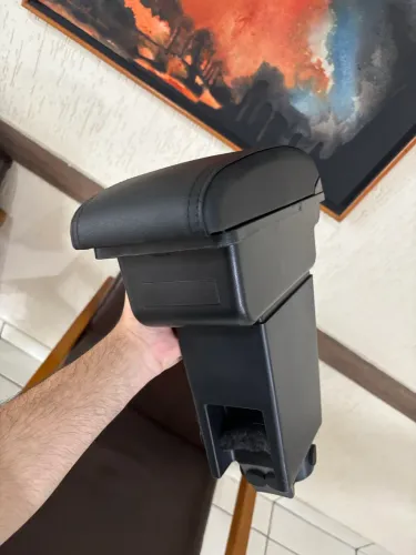 Caixa de Apoio de Braço para FIAT CRONOS, FIAT ARGO, STRADA, RAM700