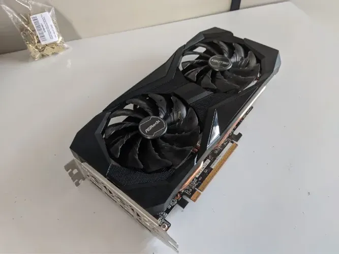 RX 7600 8gb ddr6 perfeita FRS 4.1.1